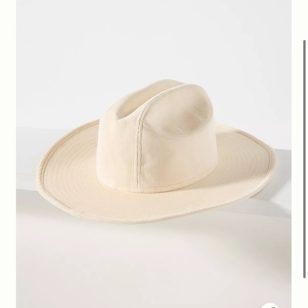 NWOT! Wyeth Cream Hat